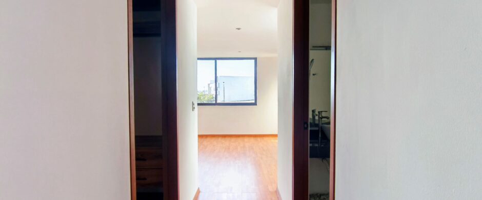 venta Casa Nueva Lomas de Angelopolis Puebla | Esquina Frente a Rotonda | 4 Recámaras + Roof Garden | Parque Lisboa