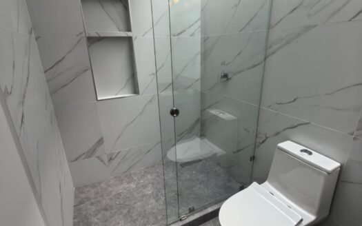 Casa en Venta en Lomas de Angelópolis Parque Colima | 4 Recámaras, Jacuzzi, Terraza y Roof Garden | Puebla