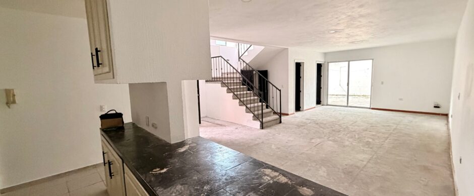 Casa en Venta en Zavaleta Puebla | 503 m² de Terreno | Ideal para Oficinas, Consultorios o Inversión