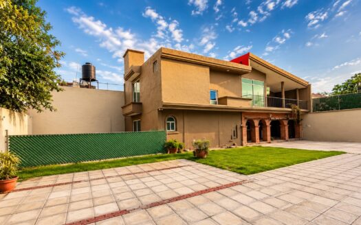Casa en Venta en Zavaleta Puebla | 503 m² de Terreno | Ideal para Oficinas, Consultorios o Inversión