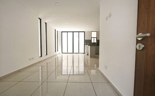 Venta casa moderna forjadores puebla en Alamo Residencial a tres calles de cruz del sur
