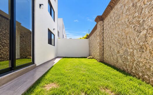 Casa en Venta en Lomas de Angelópolis III | Dos Dobles Alturas, Terrazas y Roof Garden