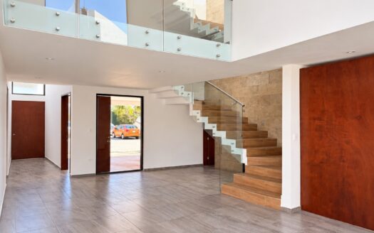 Casa en Venta en Lomas de Angelópolis III | Dos Dobles Alturas, Terrazas y Roof Garden