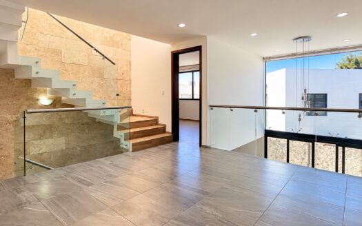 Casa en Venta en Lomas de Angelópolis III | Dos Dobles Alturas, Terrazas y Roof Garden