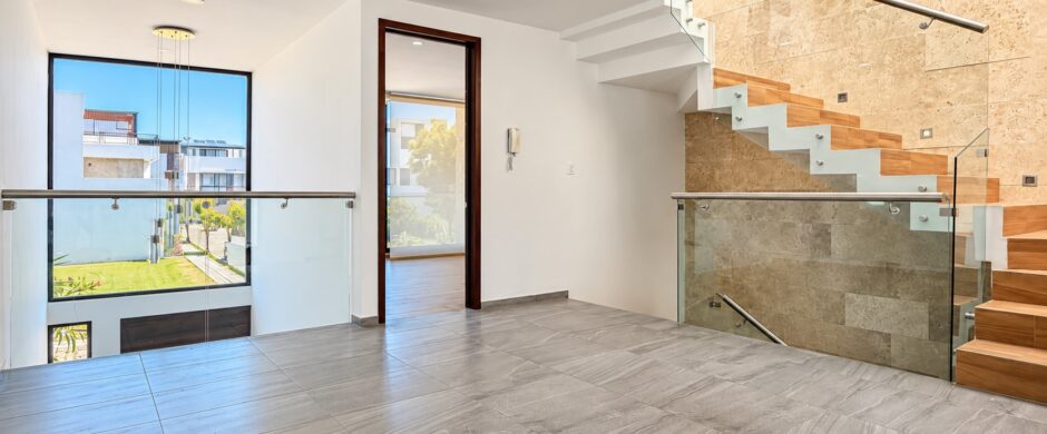 Casa en Venta en Lomas de Angelópolis III | Dos Dobles Alturas, Terrazas y Roof Garden