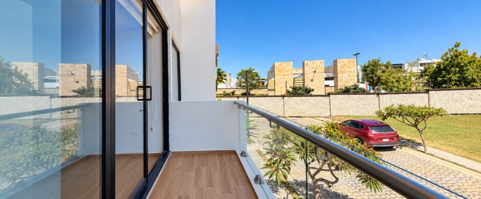 Casa en Venta en Lomas de Angelópolis III | Dos Dobles Alturas, Terrazas y Roof Garden