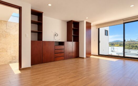 Casa en Venta en Lomas de Angelópolis III | Dos Dobles Alturas, Terrazas y Roof Garden