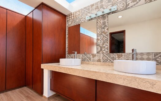 Casa en Venta en Lomas de Angelópolis III | Dos Dobles Alturas, Terrazas y Roof Garden