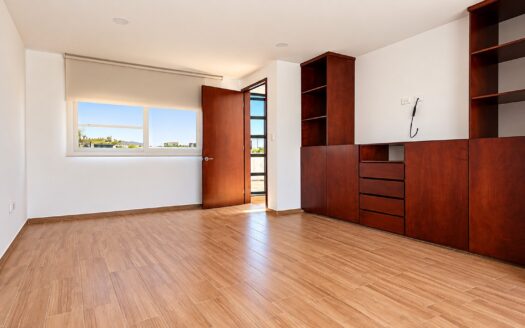 Casa en Venta en Lomas de Angelópolis III | Dos Dobles Alturas, Terrazas y Roof Garden