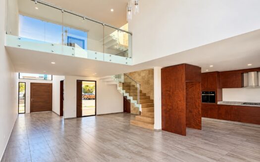 Casa en Venta en Lomas de Angelópolis III | Dos Dobles Alturas, Terrazas y Roof Garden