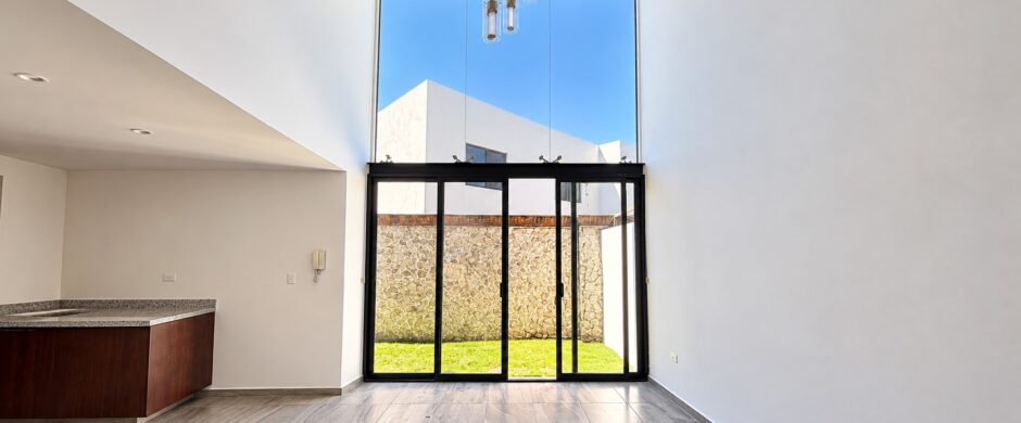 Casa en Venta en Lomas de Angelópolis III | Dos Dobles Alturas, Terrazas y Roof Garden