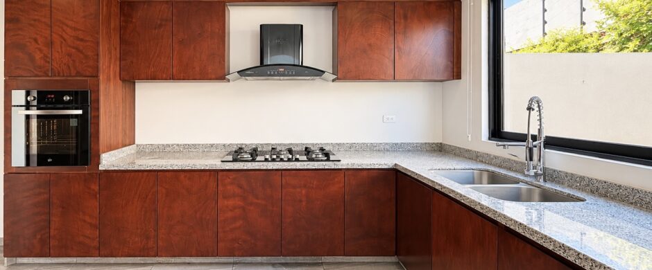 Casa en Venta en Lomas de Angelópolis III | Dos Dobles Alturas, Terrazas y Roof Garden