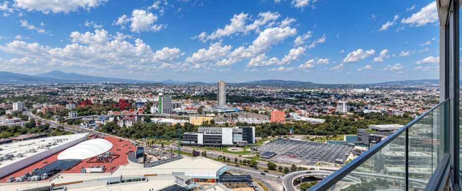 Renta Departamento Torres Uma Angelópolis Puebla | Piso Alto, 2 Recámaras, Vista Panorámica