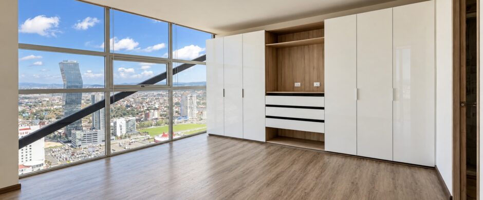 Renta Departamento Torres Uma Angelópolis Puebla | Piso Alto, 2 Recámaras, Vista Panorámica