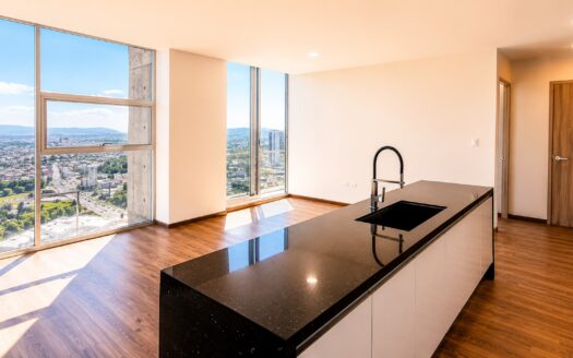 Renta Departamento Torre Uma Angelópolis Puebla | Piso Alto, 2 Recámaras, Vista Panorámica