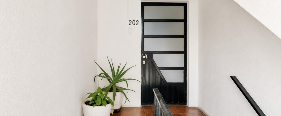 Edificio en Venta La Paz Puebla a Pasos de Av. Juárez | Ideal Oficinas o Notaría con Estacionamiento