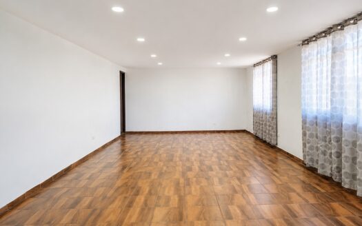 Edificio en Venta La Paz Puebla a Pasos de Av. Juárez | Ideal Oficinas o Notaría con Estacionamiento