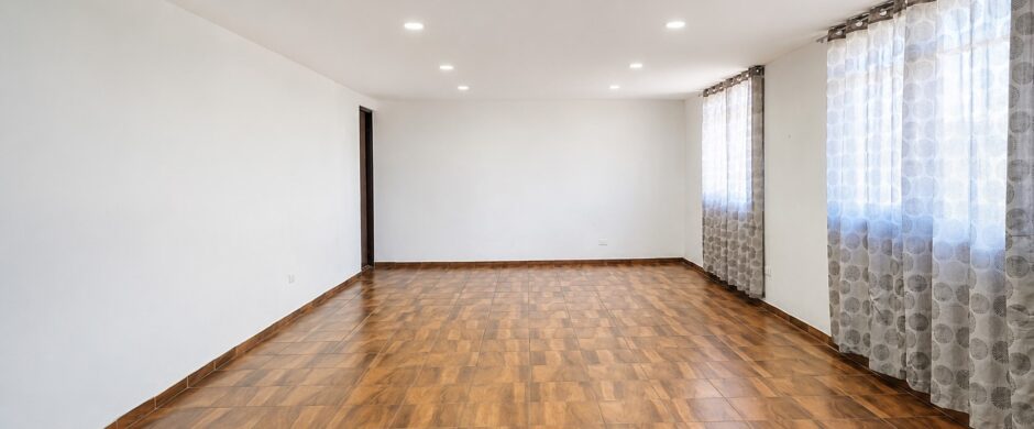Edificio en Venta La Paz Puebla a Pasos de Av. Juárez | Ideal Oficinas o Notaría con Estacionamiento