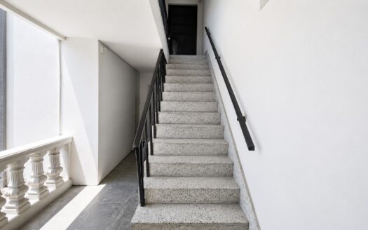 Edificio en Venta La Paz Puebla a Pasos de Av. Juárez | Ideal Oficinas o Notaría con Estacionamiento