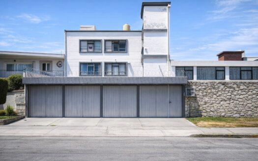 Edificio en Venta La Paz Puebla a Pasos de Av. Juárez | Ideal Oficinas o Notaría con Estacionamiento