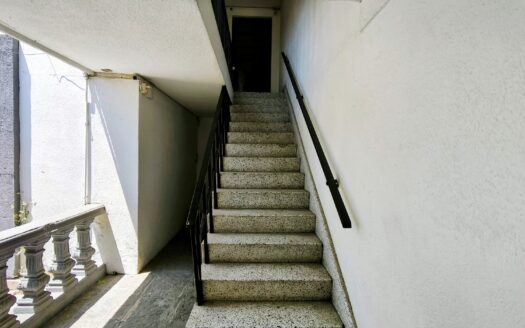 Edificio en Venta La Paz Puebla a Pasos de Av. Juárez | Ideal Oficinas o Notaría con Estacionamiento