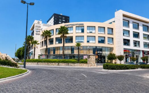 Renta Local Comercial Sonata Lomas Angelópolis Puebla | 882 m² con Mezzanine Ideal Agencia de Autos