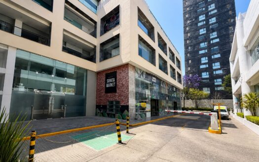 Renta Local Comercial Sonata Lomas Angelópolis Puebla | 882 m² con Mezzanine Ideal Agencia de Autos
