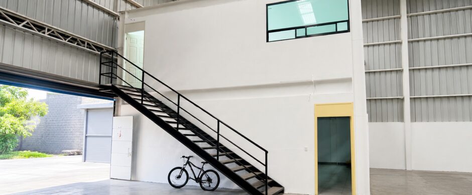 Nave Industrial en Venta – Renta Celaya | 2,500 m², Patio de Maniobras y Andén de Carga