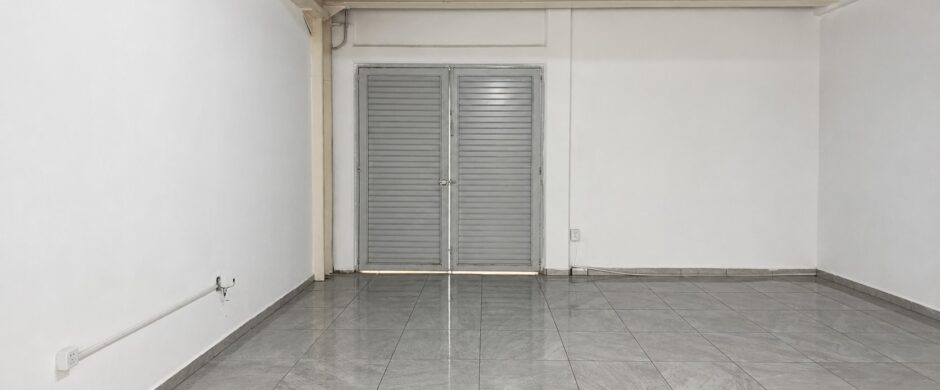 Nave Industrial en Venta – Renta Celaya | 2,500 m², Patio de Maniobras y Andén de Carga