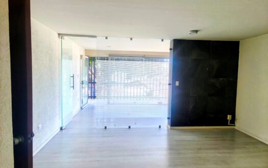 Oficinas en renta en 25 Poniente, Puebla | 240 m² en esquina con estacionamiento