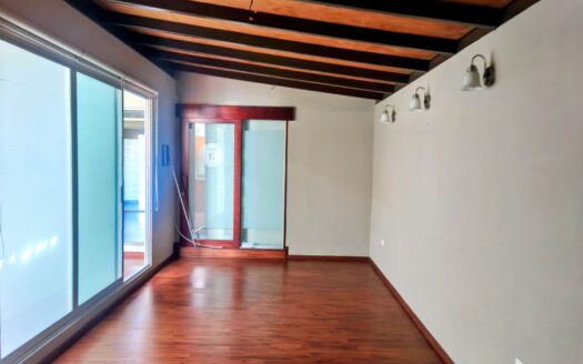 Oficinas en renta en 25 Poniente, Puebla | 240 m² en esquina con estacionamiento