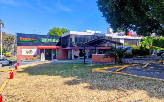Oficinas en renta en 25 Poniente, Puebla | 240 m² en esquina con estacionamiento