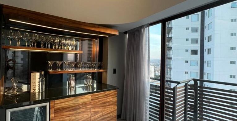 Penthouse Amueblado en Renta en Sonata Puebla | 2 Recámaras, Doble Altura y Servicios Incluidos