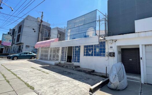 Casa con dos locales comerciales en remate judicial en Belisario Domínguez, Puebla