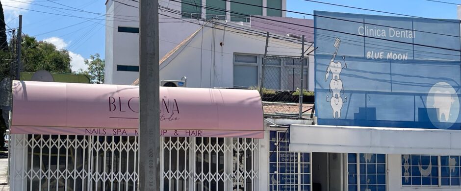 Casa con dos locales comerciales en remate judicial en Belisario Domínguez, Puebla