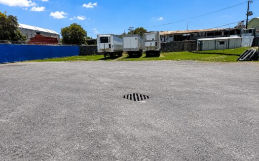 Terreno Industrial y Logístico en Renta sobre Héroes de Nacozari | 3,513 m² con Oficinas, Patio de Maniobras