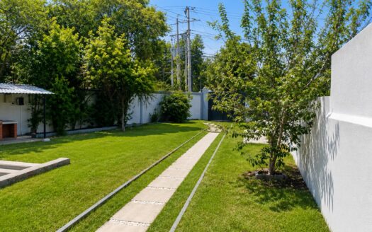 Terreno Industrial y Logístico en Renta sobre Héroes de Nacozari | 3,513 m² con Oficinas, Patio de Maniobras