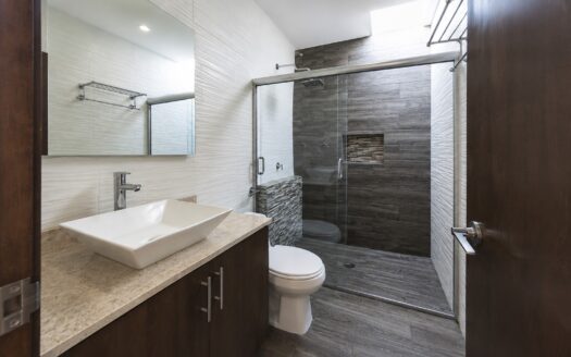 Casa Nueva Residencial en Venta en Recta a Cholula Puebla | Doble Altura, Roof Garden y Jardín