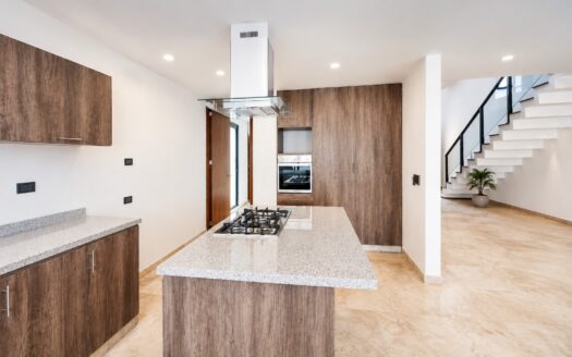 Casa Nueva Residencial en Venta en Recta a Cholula Puebla | Doble Altura, Roof Garden y Jardín