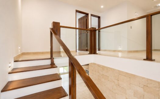 Venta casa nueva en Recta a Cholula Puebla | Diseño Moderno, Roof Garden y Paneles Solares