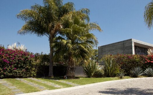 casa de Lujo en Atlixco moderna con Alberca y Jardines – El Encanto