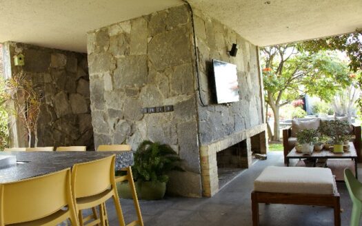 casa de Lujo en Atlixco moderna con Alberca y Jardines – El Encanto