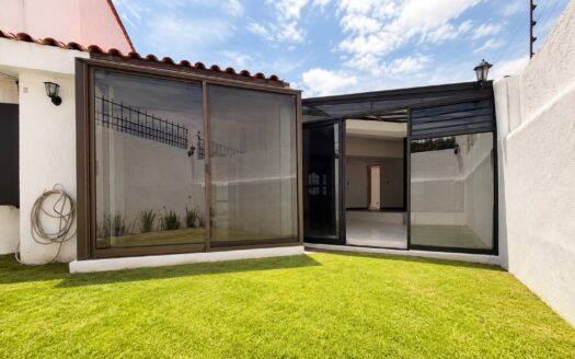 Casa en Venta de un nivel en Camino Real a Cholula puebla con Alberca | 410 m²