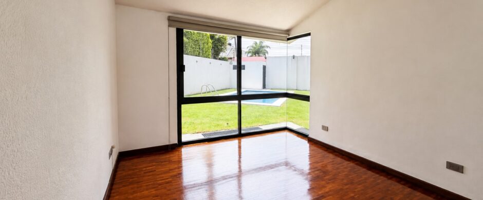 Casa en Venta de un nivel en Camino Real a Cholula puebla con Alberca | 410 m²
