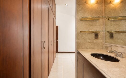 Casa en Venta de un nivel en Camino Real a Cholula puebla con Alberca | 410 m²