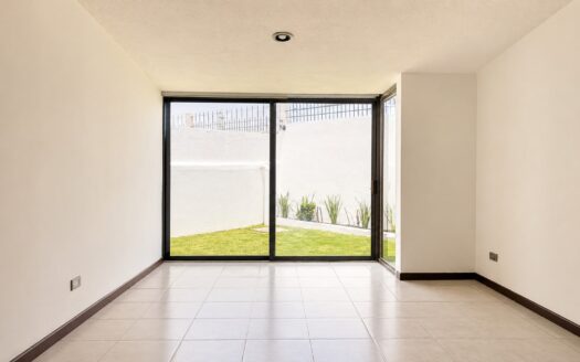 Casa en Venta de un nivel en Camino Real a Cholula puebla con Alberca | 410 m²