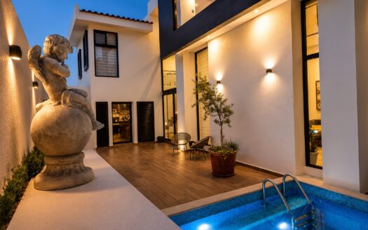Venta o renta casa con alberca Finca Las Memorias Atlixco | 524 m², 5 Recámaras y Vista a los Volcanes