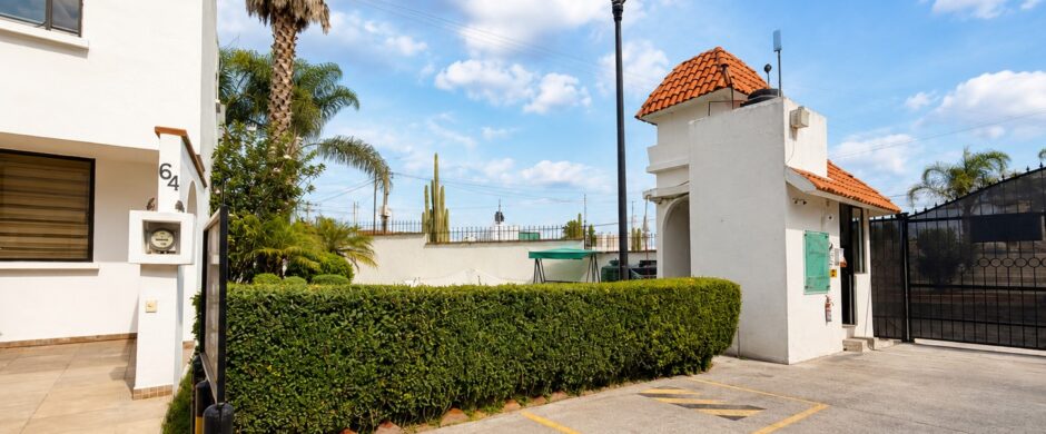 Casa en Venta la Carcaña Cholula Puebla en fraccionamiento residencial