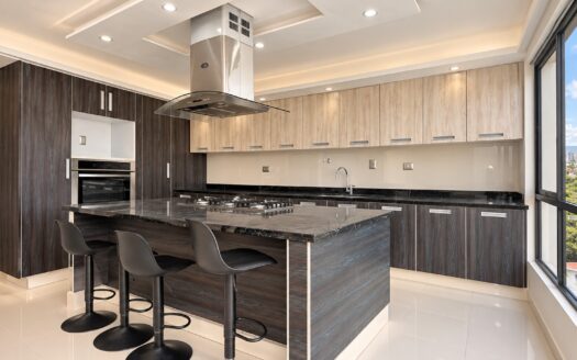 Casa en Venta en Lomas de Angelópolis II Puebla con Roof Garden | $8.5 MDP