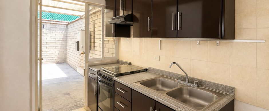 Casa en Venta cerca de Vía Atlixcáyotl y Universidad Anáhuac | 3 Recámaras o Estudio